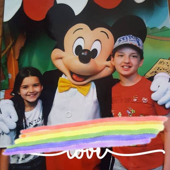 Meet your Posher, Debbie - Picture 1 of 1